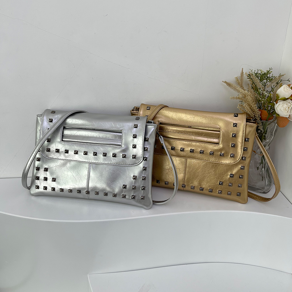 Women Casual Messenger Bag Large Capacity Rivet Retro Crossbody Bag Detachable Strap Leisure Clutch Purse Ladies Commute Bag