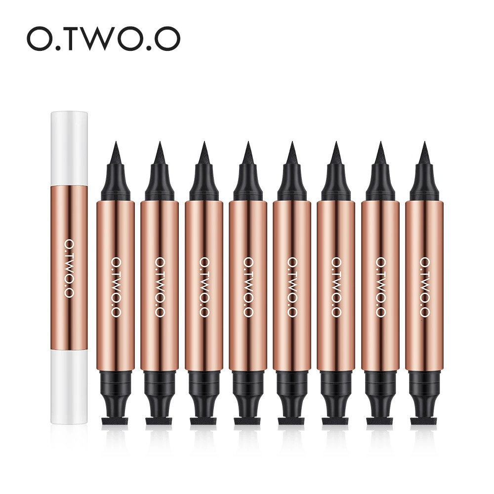 O. Two of them. O 8 pieces of liquid eyeliner printing black eyeliner pen durable waterproof easy to wear eye cosmetics 241107