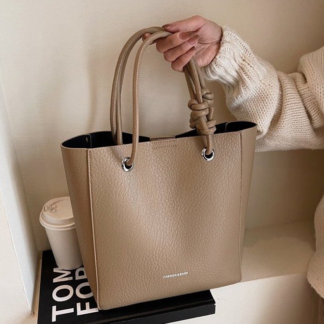 YOUDEYISI Magnetic Buckle PU Tote Bag: Sewing One-shoulder Female Bag