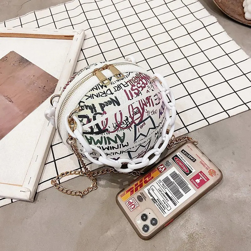 Personalized Graffiti Round Womens Ball Bag PU Leather Cross Acrylic Chain Handbag and Wallet Womens Bag 241106