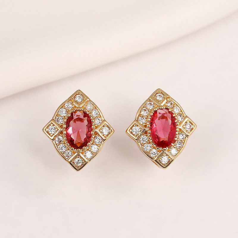 Choucong Brand Stud Earrings Luxury Jewelry 925 Sterling Silver Oval Cut Red Garnet CZ Diamond Gemstones Party Court Vintage Woemen Earring For Lover 