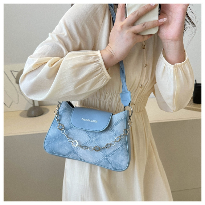 New Simple Crossbody Bag Trendy Ladies Handbag Niche Korean Underarm Shoulder Bag PU Material With Chain Decoration
