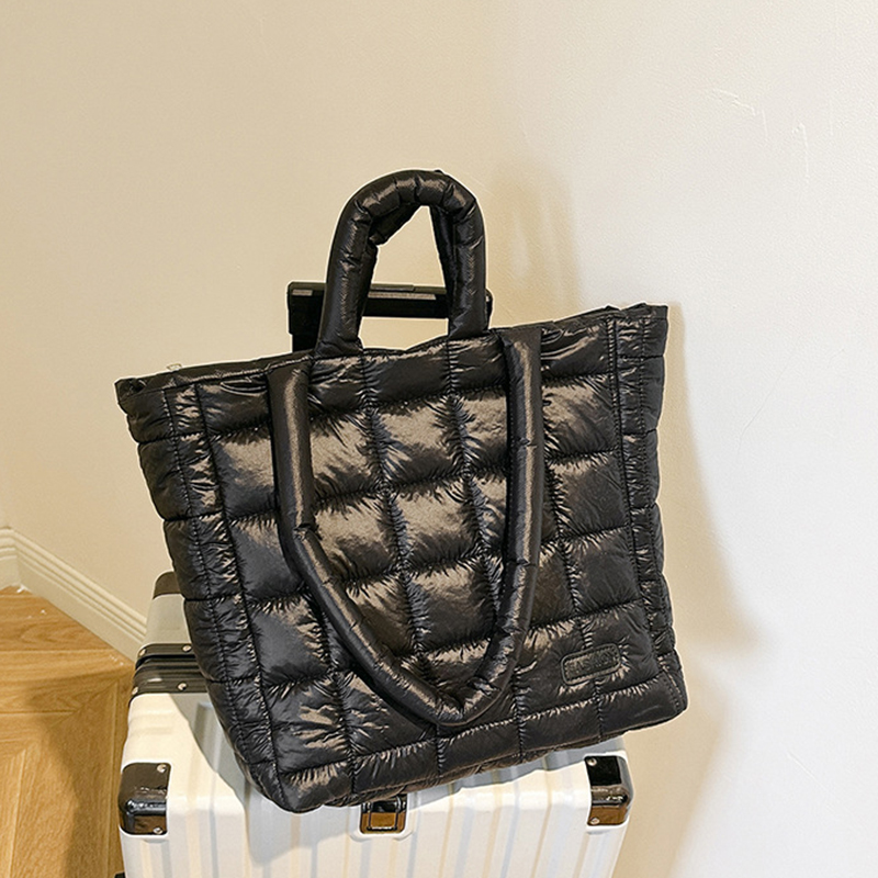 Winter Large Capacity HandBag Fashion Women Shoulder Bag Quilted Space Cotton Crossbody Bag Versatile Padded Messenger Bag