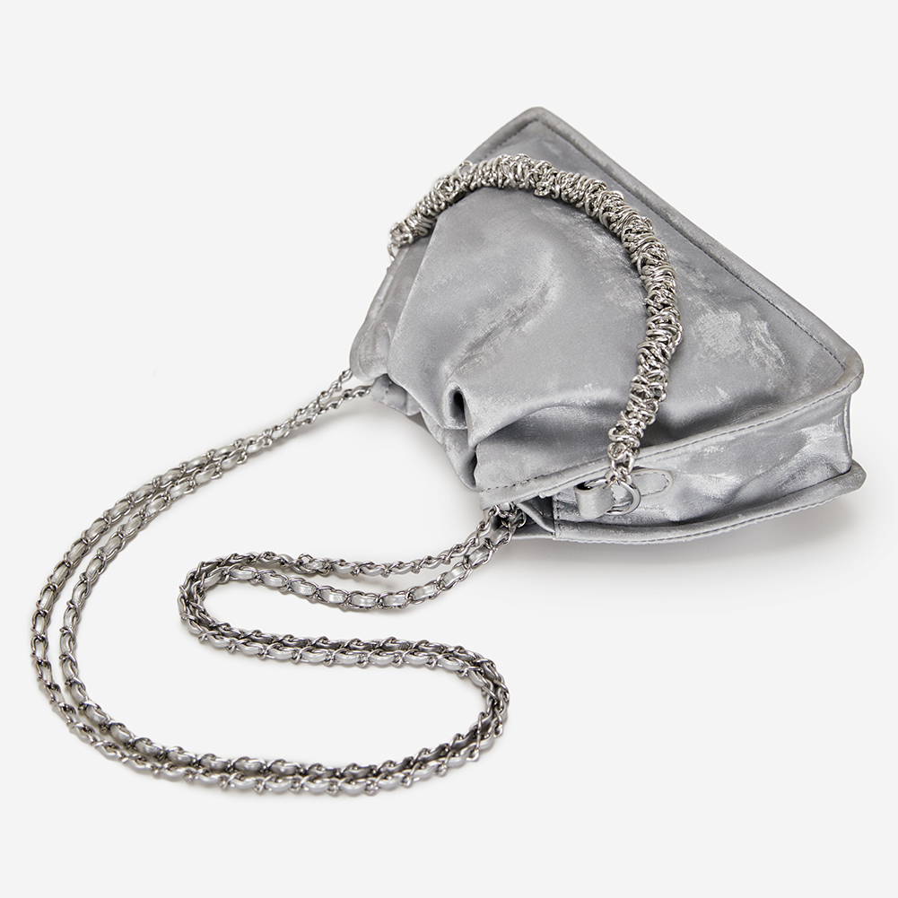 Designer Shoulder Bag with Chain Fashion Handbag Large Capacity Trendy Crossbody Bag Bucket Bag Underarm Bag for Women