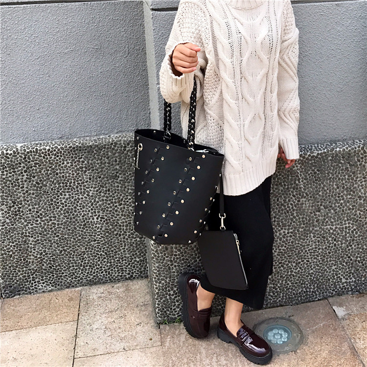 Designer Rivets Large Bucket Bags Women Purses and Handbags Female High Quality Shoulder Messenger Bags Black Hollow Out