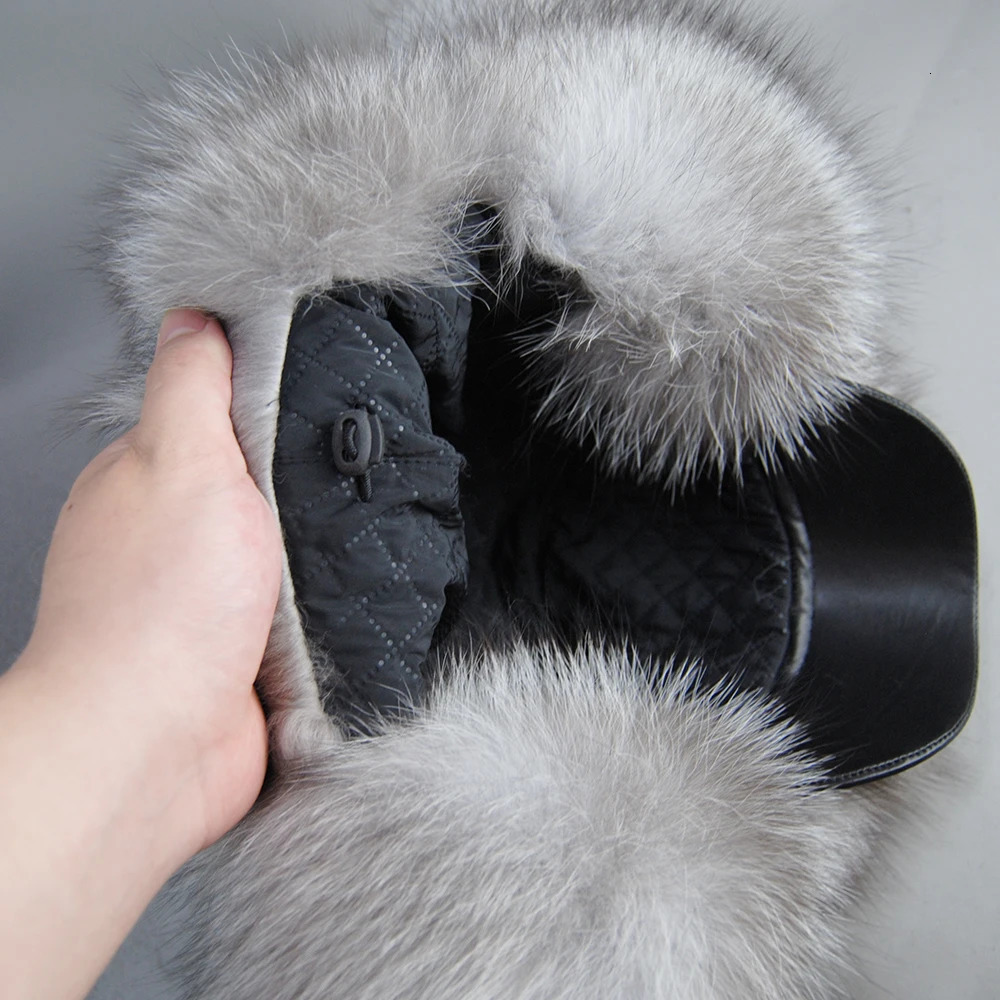 winter Ushaka hat female pilot bomber hunter hat real fox fur snow hat with ear flaps 241106