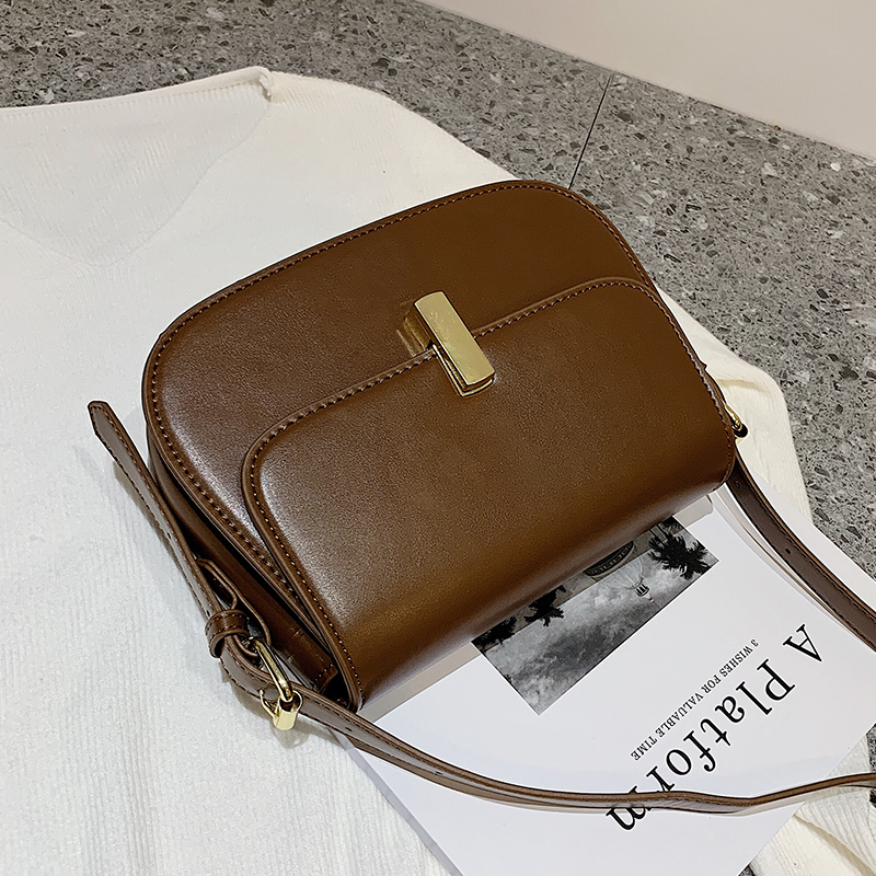 Bags for Women 2024 New Fashion Retro One Shoulder Bag Temperament Versatile Crossbody Bag Luxury Designer French Flap Handbags