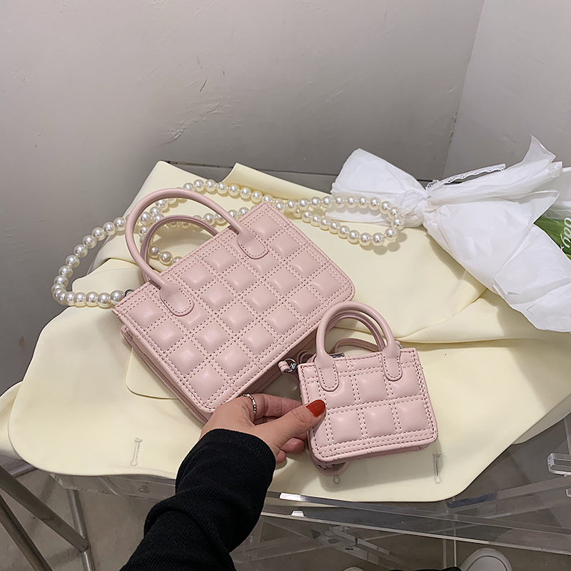 2021 New Women's Mini Square Bag Pearl Crossbody Bag Chain Handbag Fashion Shoulder Messenger Lipstick Bag Casual Women's Bags