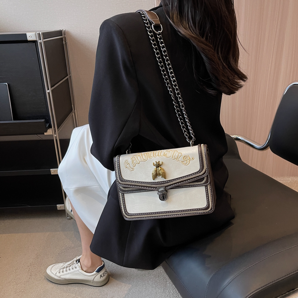 Embroidered Bee Women's Bag Vintage One-shoulder Crossbody Bag