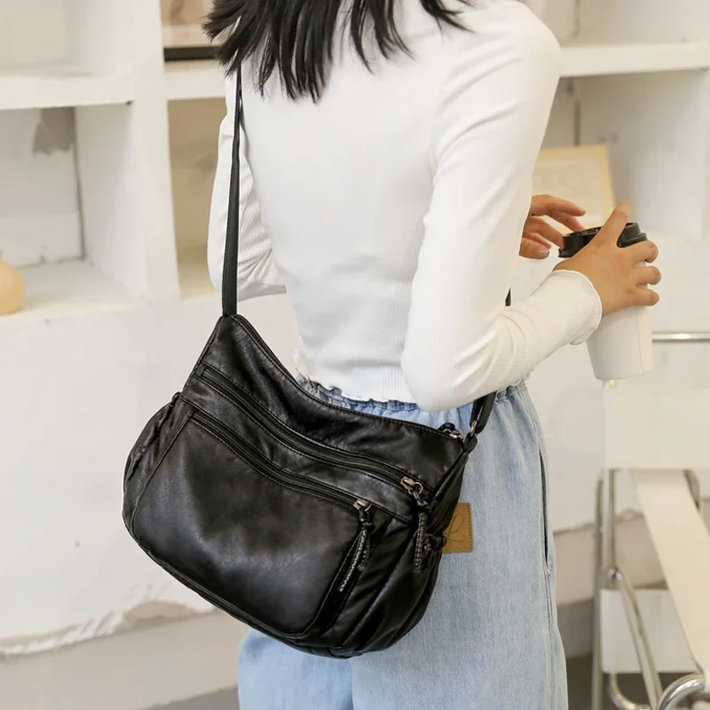 Large Capacity Soft Leather Women's Bag Retro ShoulderBag Simple Crossbody Bag Middle-aged Mom Ladies Messenger Bag