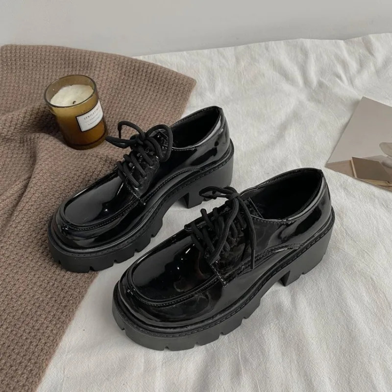 Uniform shoes small leather shoes British girl Japanese wild black retro Mary Jane shoes Lolita platform shoes low Hee 241106