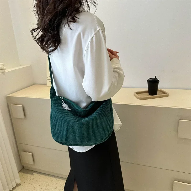 Corduroy Crossbody Bags for Women Ladies Large Capacity Shoulder Bag Fashion Purse and Handbags Solid Color Women Messenger Bag