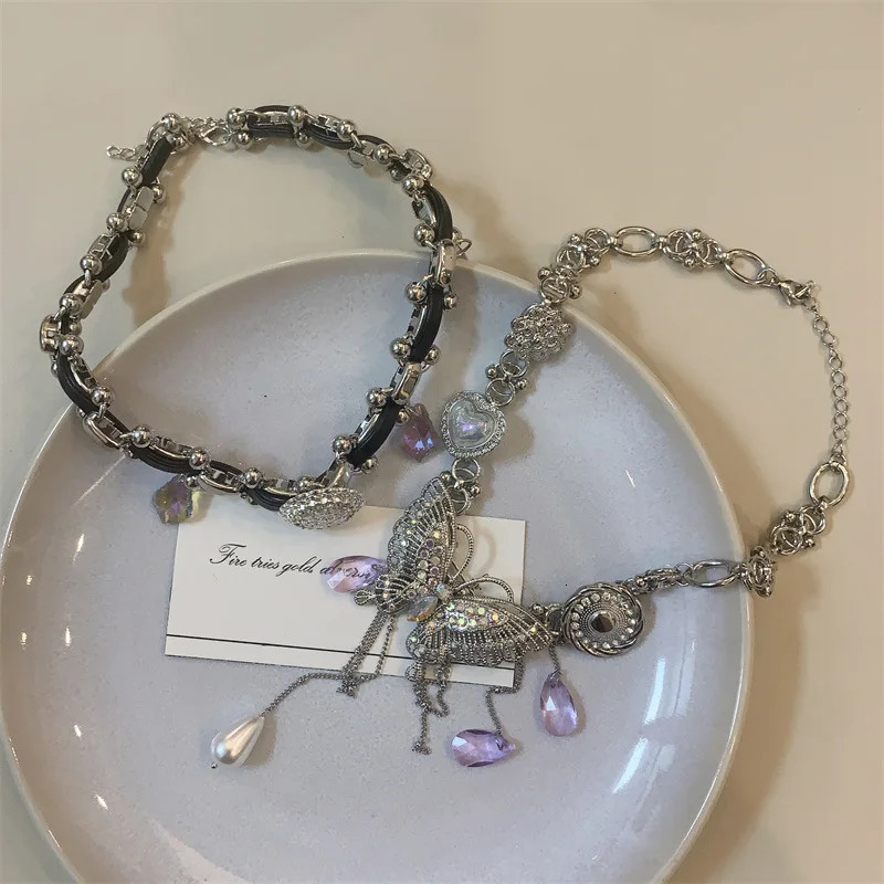 Butterfly necklace Korean fashion sparkling crystal pendant Bohemian jewelry retro heart-shaped party necklace womens Y2K charm 241107