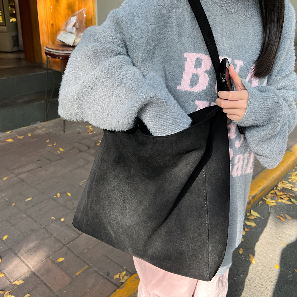 2023 Trend Autumn Winter Tote Bag for Women Luxury Tweed Bucket Handbags Chic Large Capacity Shoulder Bag All-Match Shopping Bag