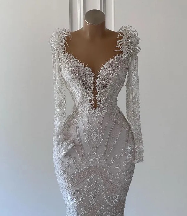 Sparkly 3D Flowers Wedding Dress Sexy V Neck Long Sleeve Beads Lace Bridal Gowns Romantic Bride Dress Robe De Mariee 1107