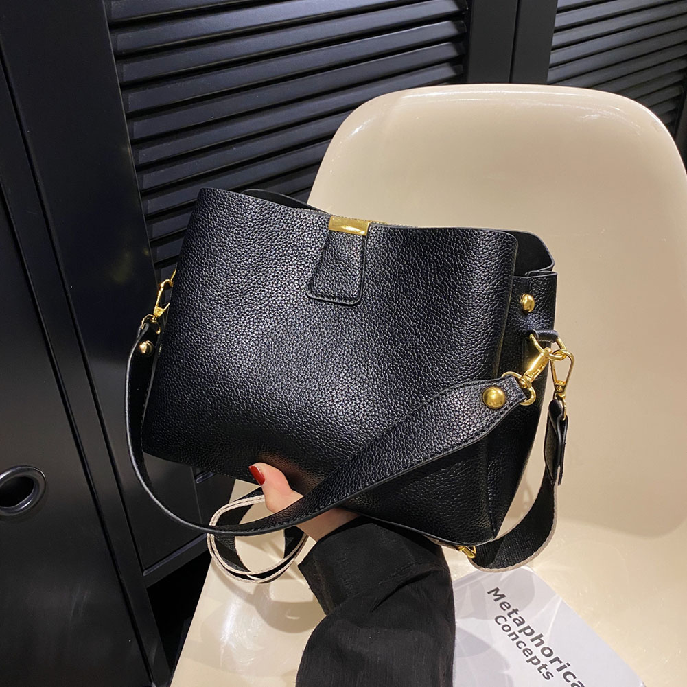 Women Luxury Shoulder Bag Large Capacity Bucket Satchel Bag Adjustable Strap Simple Underarm Bag Female Dating Bag