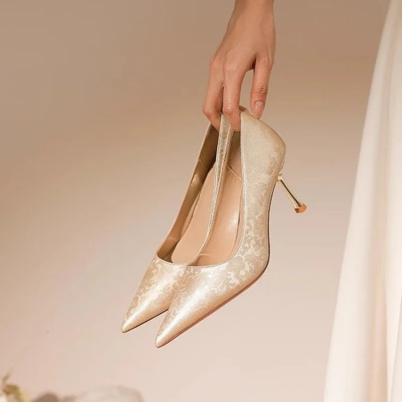 Womens Fashion Single Shoes Autumn Pointy Toe Shallow Mouth A Slip-on Temperament High Heels Mary Jane Shoes Pumps 241106