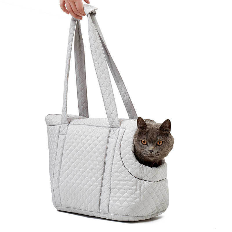 Korean style Quilted Pet Handbag Autumn Winter Ultra Light Quilted Cotton Pet Portable Bag Single Shoulder Cat Outing Bag 241115
