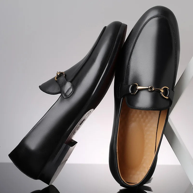 Mens Casual Shoes Genuine Leather Mens Classic Retro Buckle Loafers Moccasins Men Comfortable Outdoor Driving Flats 241106