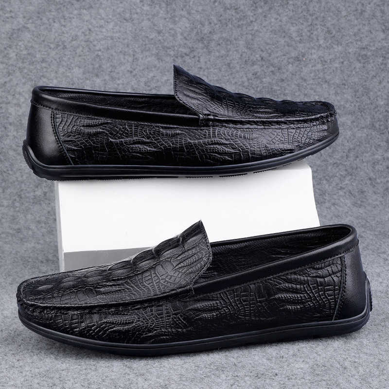 CMM Large Mens Bean Shoes Fashion Crocodile Pattern Mens Loafers Comfortable and Durable Lazy Shoes One Foot Kick Mens Shoes