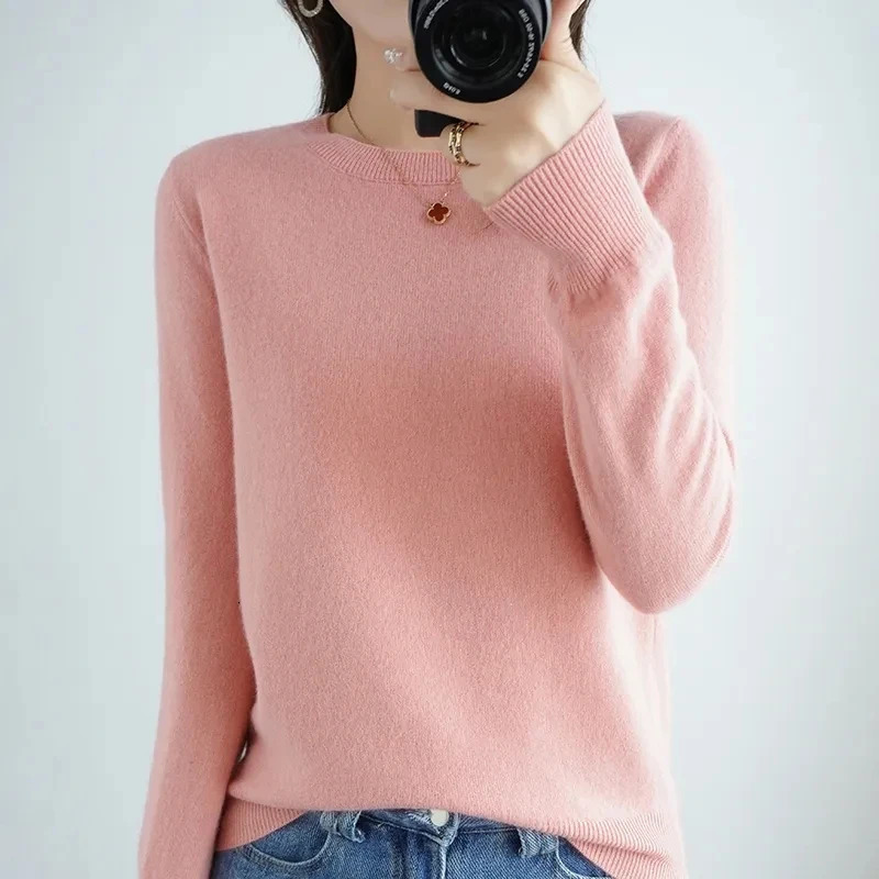 Sweaters Round Neck Pullover Women Keep Warm Long Sleeves Solid Color Bottoming Shirt Autumn Winter Cashmere Commuting Style 241107