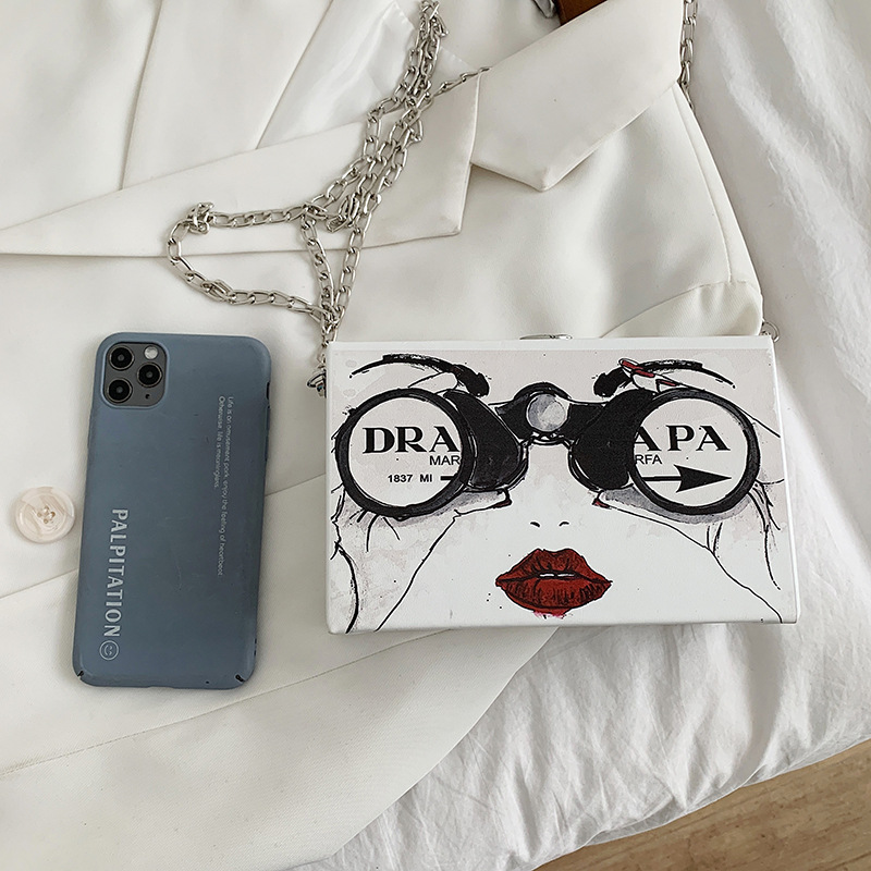 Funny Small Bag Female Bag 2021 New Graffiti Personality Mobile Phone Fashion All-Match Casual One-Shoulder Chain Messenger Bag