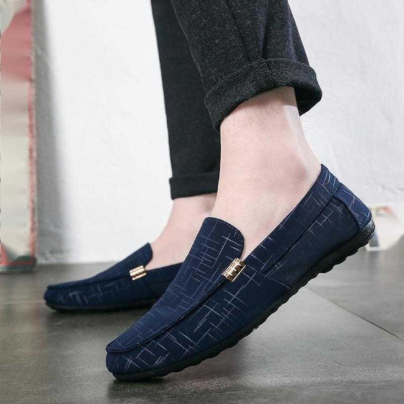 Doudou Shoes for Men Spring New Shoes for Mens Casual Shoes Trend Korean Version One Step Lazy Shoes for Mens Cloth Shoes