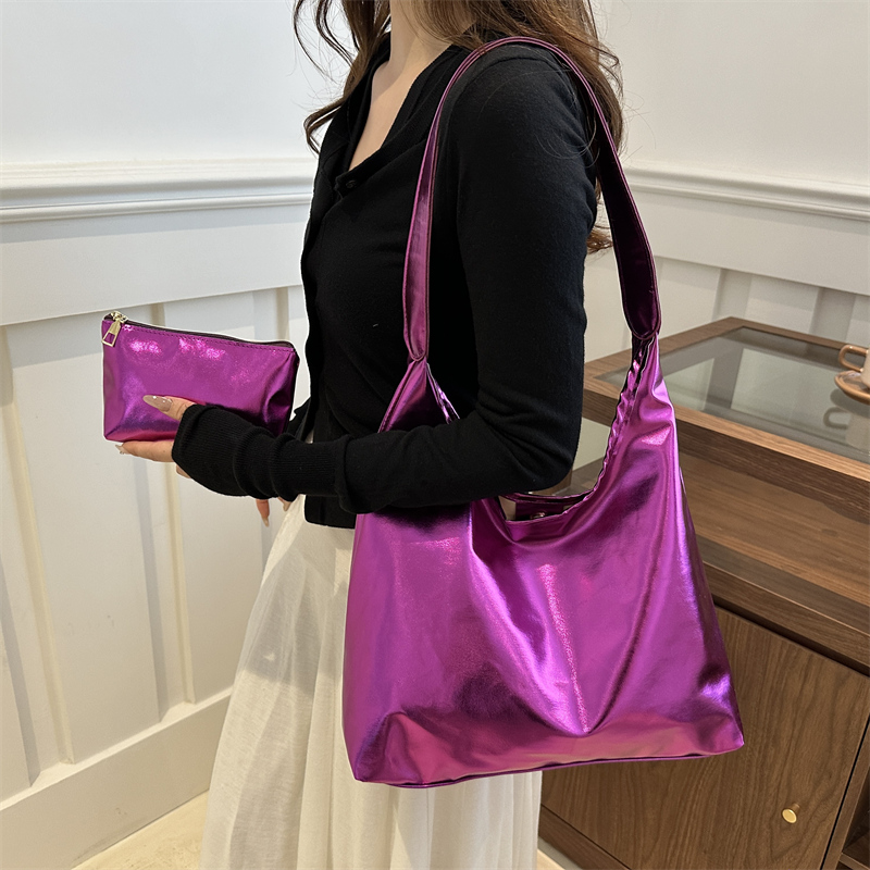 Designer Hobo Handbag Large Capacity Slouchy Bag Ladies Office Tote Handbag Fashion for Women Work Shopping Travel