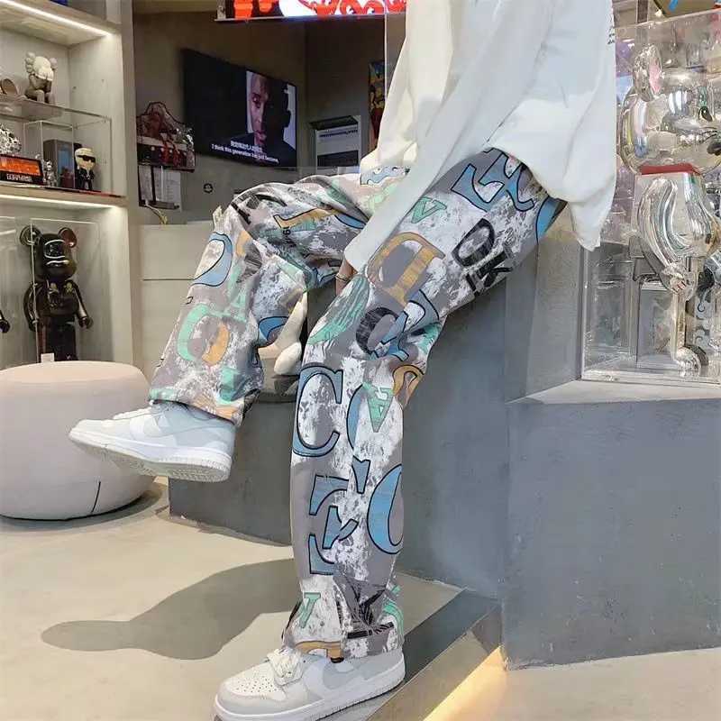 Mens Y2K Streetwear USA Style Graffiti Cargo Pants Men Letter Print Casual Trousers Vintage Straight Long Pants Pantalon Hombre LX241107