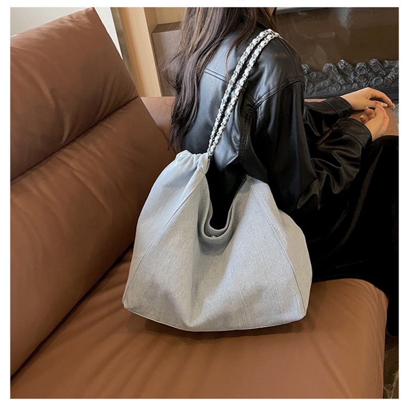 Fashion Denim Large-Capacity Women's 2024 New Versatile Casual Tote Student Class Shoulder Bag