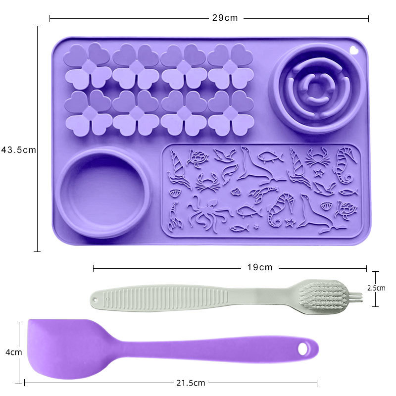 Toxin-Free, Food Grade Silicone Pet Chew Toy Featuring Unique Engravings