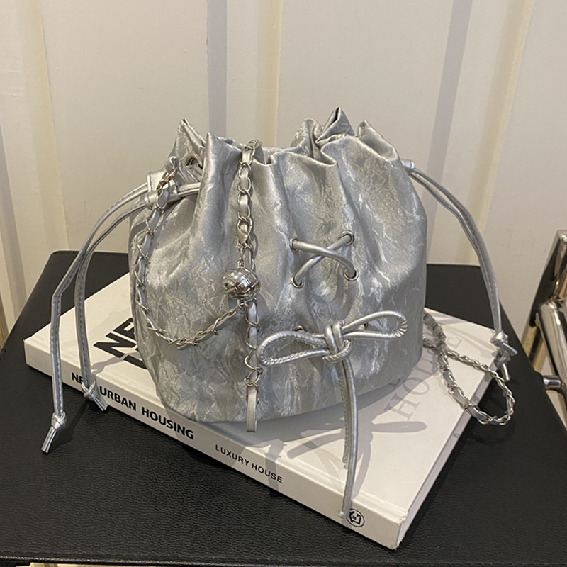 New Fashionable Drawstring Bucket Versatile Crossbody Chain Underarm Women's Bag