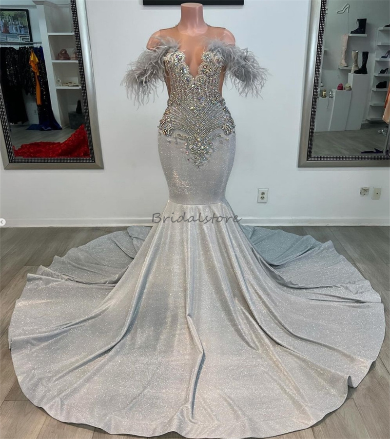 Luxury Silver Prom Dress For Black Girls 2024 Off Shoulders Crystal Diamond Feather Evening Dress Mermaid Birthday Formal Dress Luxury Ceremony Vestid