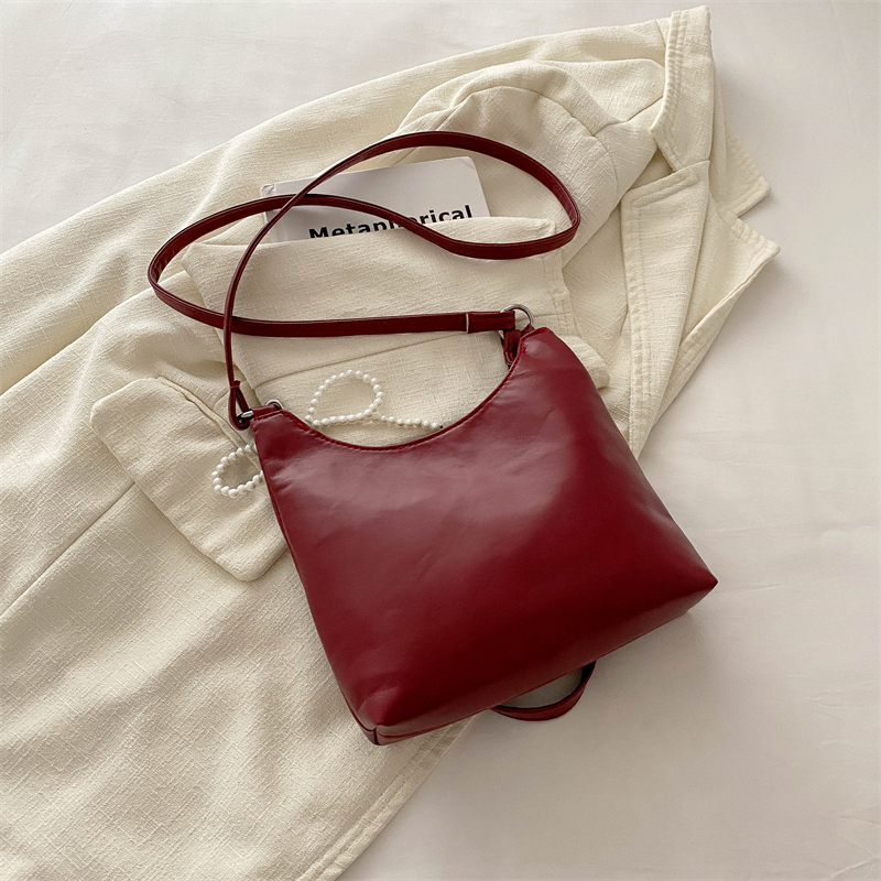 Women Luxury Crossbody Bag with Pendant Simple Tote Handbag PU Leather Travel Hobo Handbag Female Commute Bag