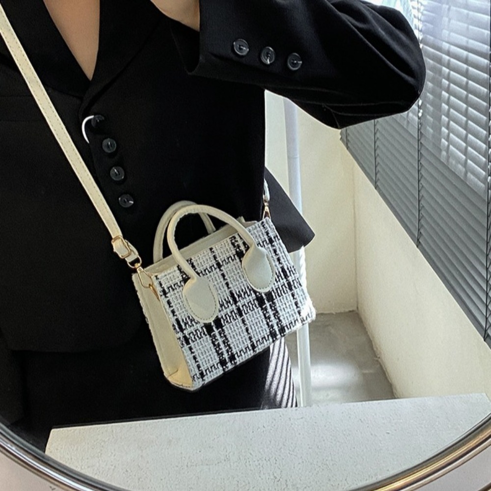 Casual Mini Plaid Shoulder Bag Stylish Classic Single Shoulder Bag Portable Simple Vintage Square Bag Girls