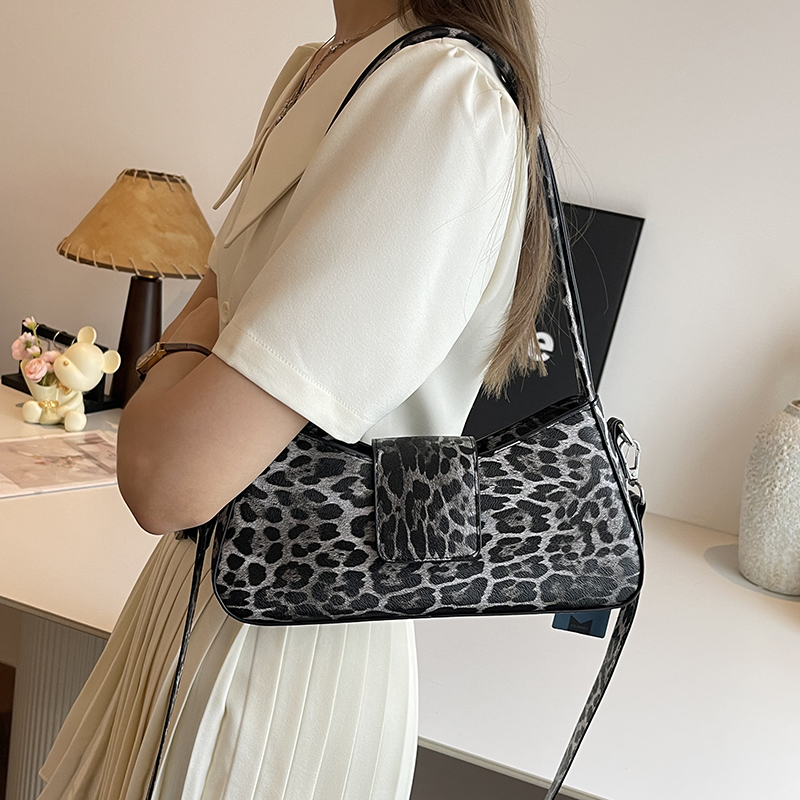 Shoulder Bag for Women Leopard Print Handbag PU Leather Removable Shoulder Strap Hobo Bag Satchel Purse for Work Travel