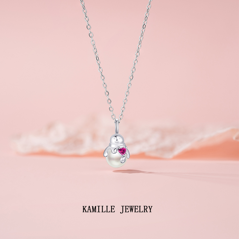 Christmas Inspired Heart Pearl Snowman Pendant Necklace - Unique Design for Women