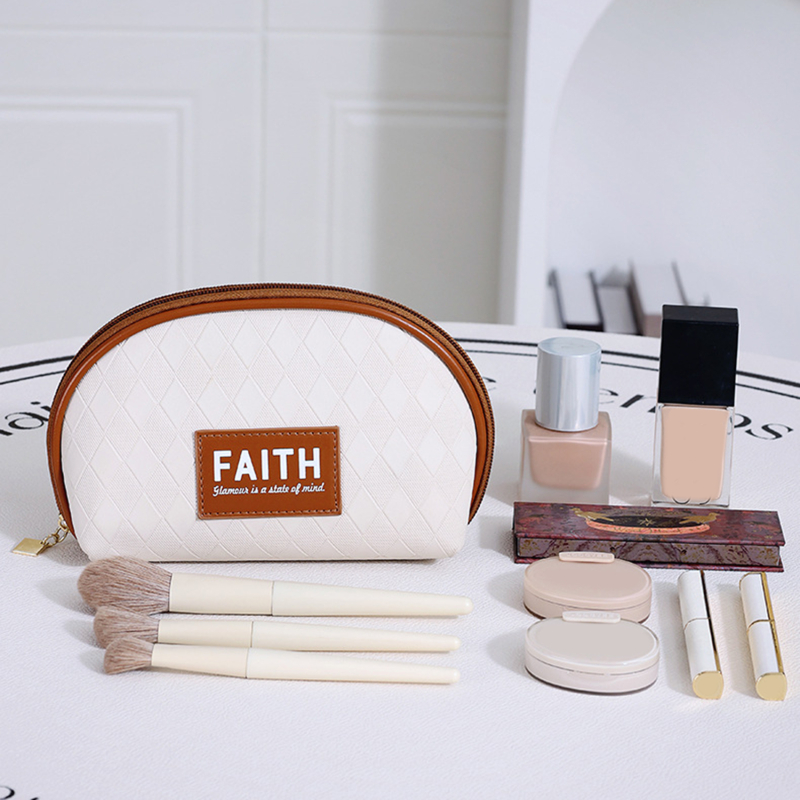 zxx 999 Letter Leather Cosmetic Half-round Large Capacity Shell Shape Makeup Waterproof Simple Lattice Travel Wash Bag