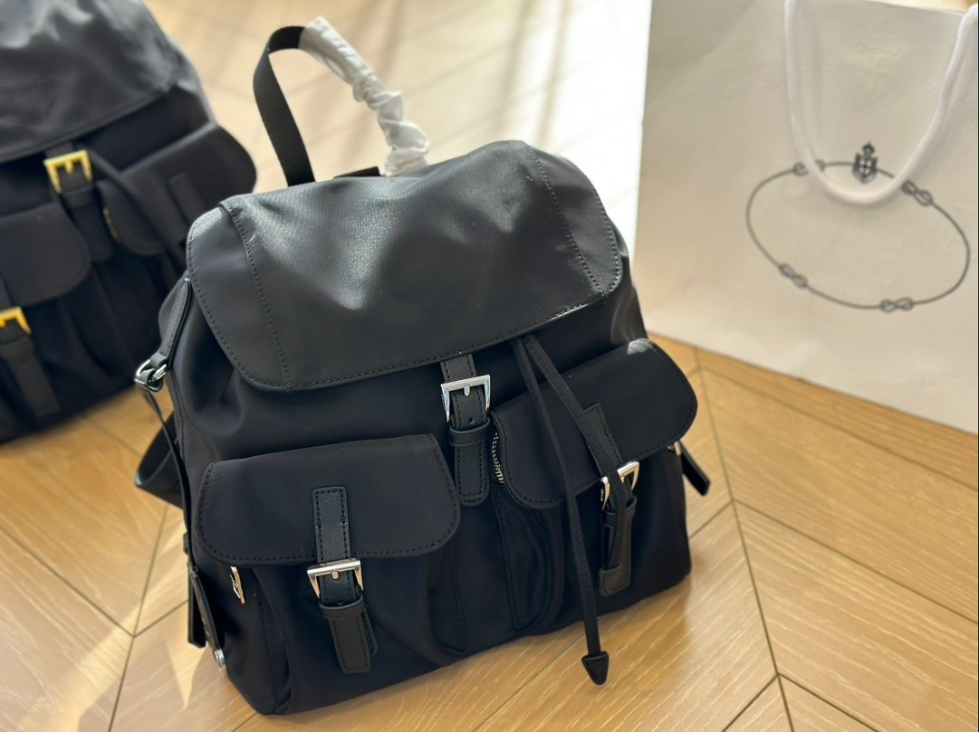 Sac à dos de créateur Sac à école de pavillon pour hommes femmes sacs de luxe sacs à main fashion nylon backs backs cross body sacs à sac à dos d