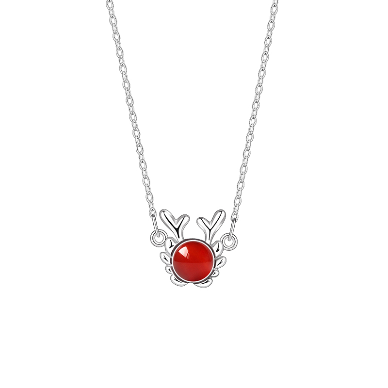 Women's Light Luxury Christmas Deer Head Pendant Necklace with Unique Design