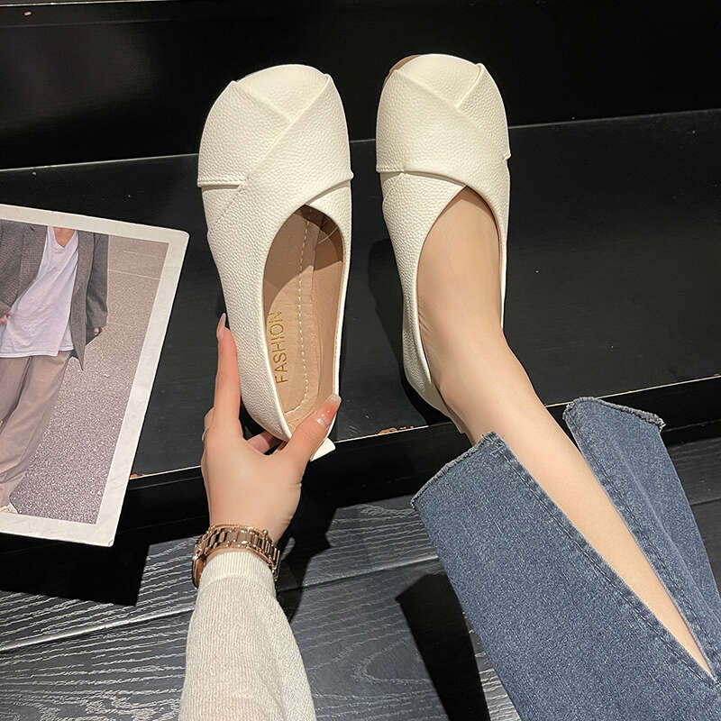 Women Slip-on Leather Loafers Ladies Casual Round Toe Cute Flats Nurse Shoes Sneakers Spring Autumn Fashion Ballet Shoes