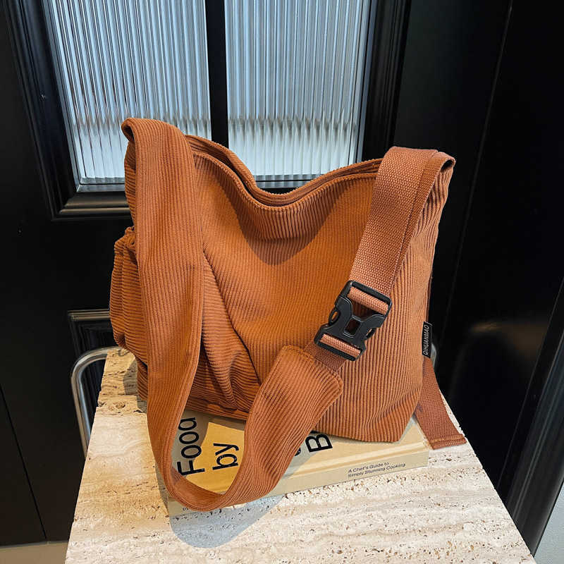 New Lazy Wind Lamp Core Velvet Tote Bag Large Capacity Student Class Shoulder Bag, Commuting Simple Crossbody Bag 241108 241108