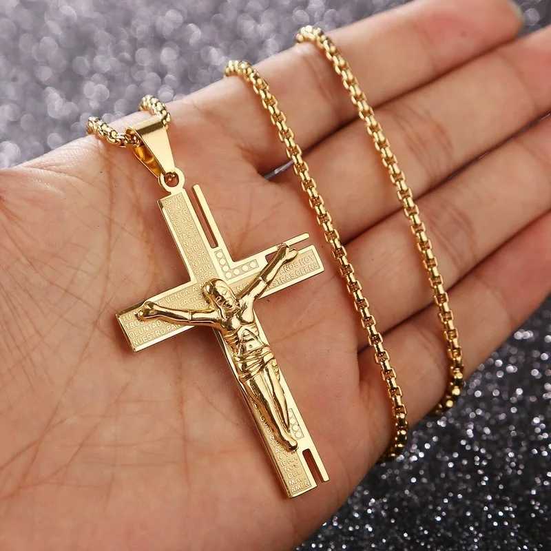 Personalized Creative Design Religion Jesus Christ Cross Pendant Talisman Simple Mens and Womens Necklace Y241108