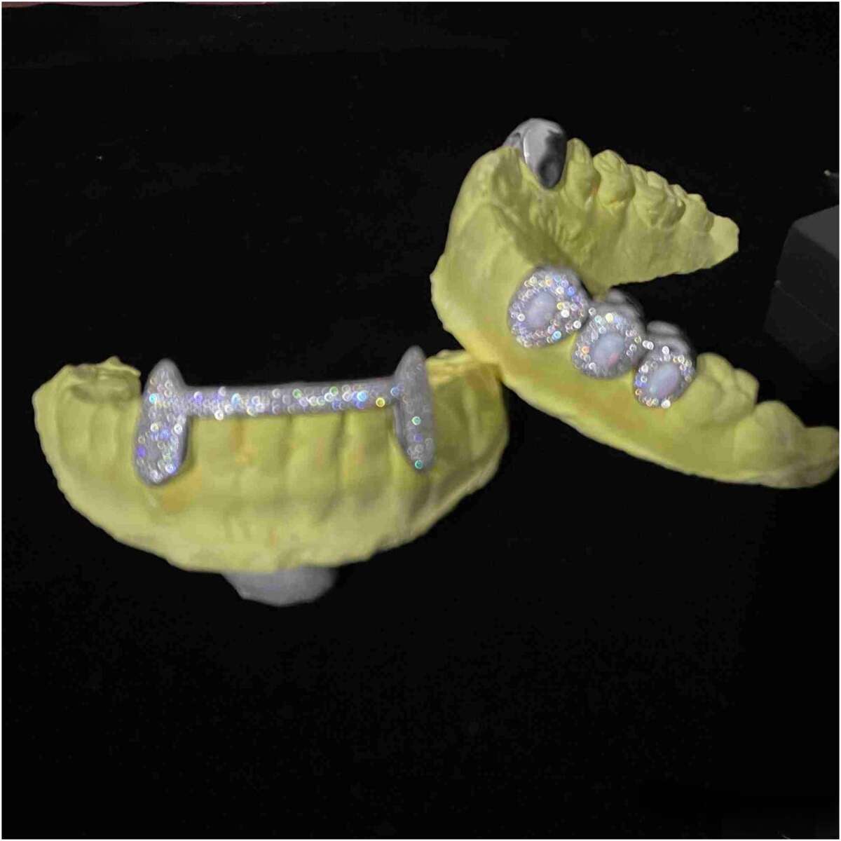 Pendant Necklaces Custom Made Dental Grills Iced Out Sterg Sier Real Gold Jewelry Zigzag Setting Vvs Moissanite Dias Teeth Gr Otd2C