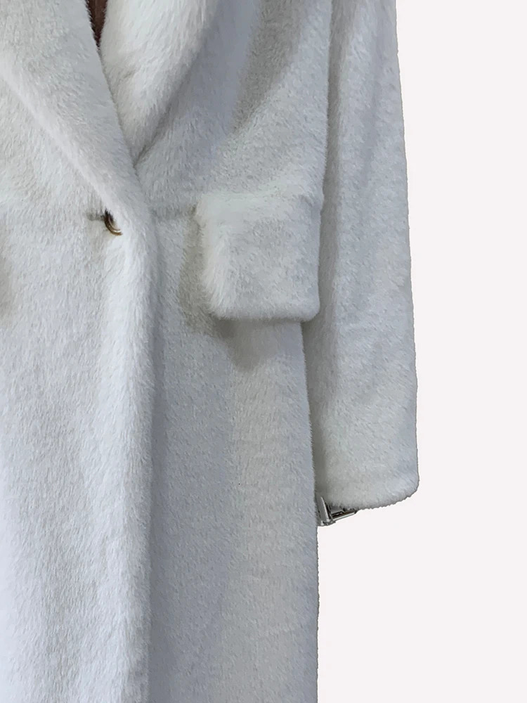 Sapphire winter long fluffy white thick warm soft artificial mink coat for women single button loose casual Korean fashion 241107