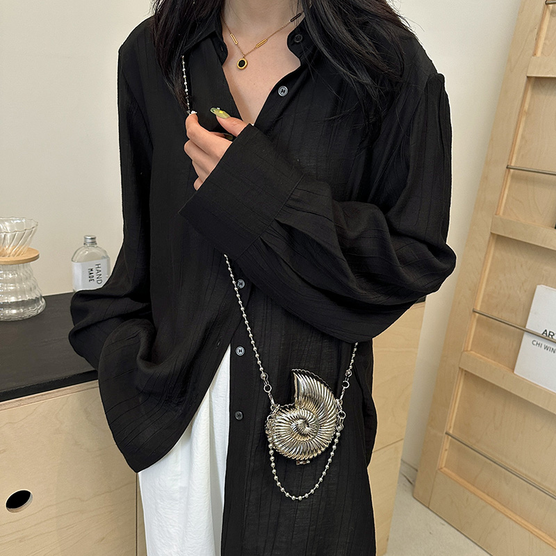 Conch Shape Evening Clutch Purse Chain Strap Fashion Evening Bags Stylish Shoulder Bag Small Elegant Handbag Wedding Party Bag