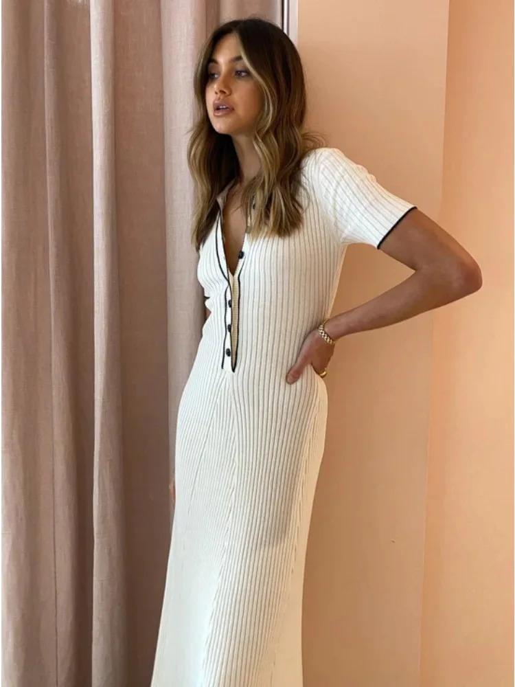 TARUXY Knitted Rib Slim Maxi Dresses For Women High Waist Casual Loose Dress Womens Autumn Elegant Temperament Long Dress Femme 240319