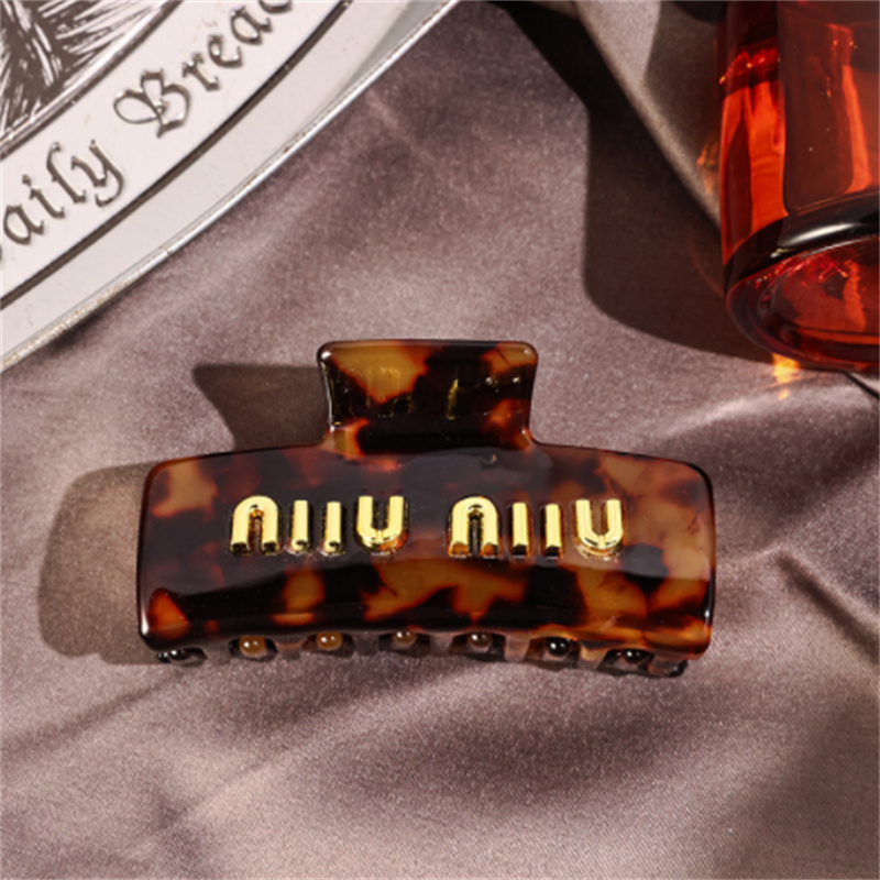 Elegance Hair Claw Clip Designer Barrettes Letter Girls Hair Clips Boutique Barrette Hairpin Charm Women Hairclip Luxury Hair Accessories