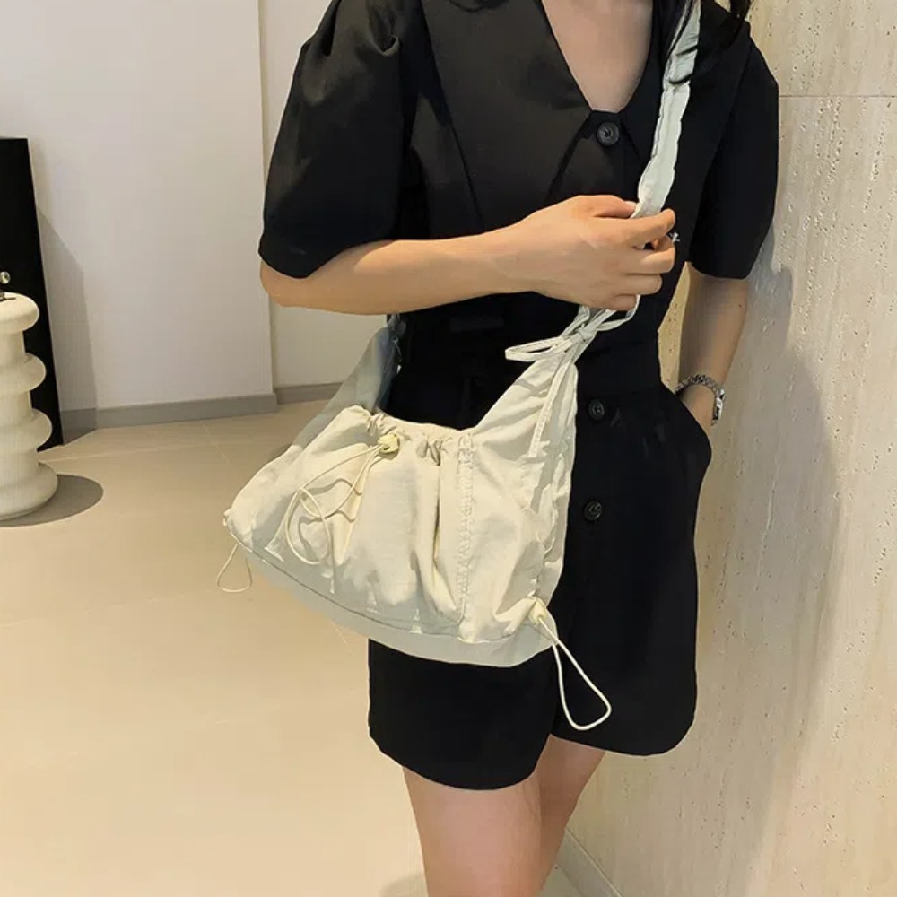 Solid Color Drawstring Tote Bag Lightweight Large Capacity Nylon Crossbody Bag Korean Style Elastic Rope Pleated Shoulder Bag