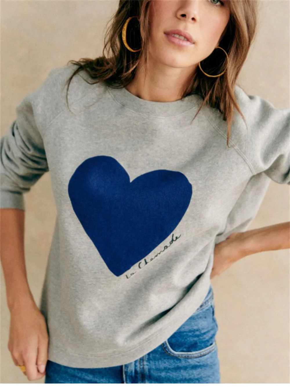 Womens heart-shaped printed sportswear spring item O-neck womens long sleeved womens 3-color loose zipper top 241108